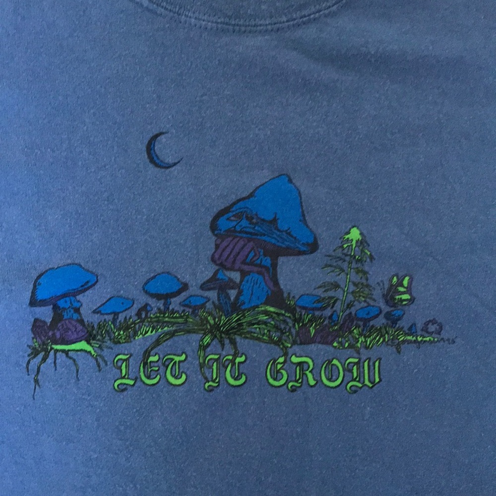 Let It Grow Mushroom T-Shirt - Size Medium